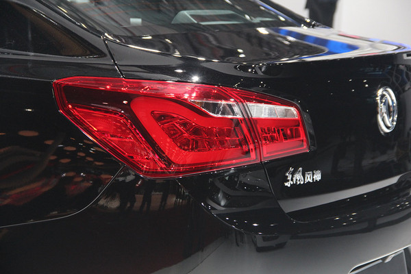 DFM, Dongfeng L60