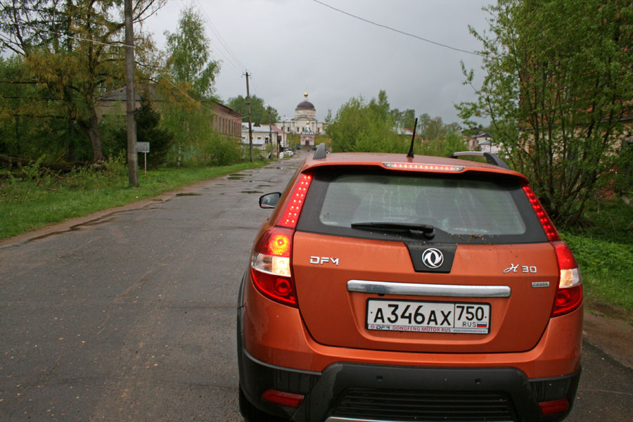 Сбежавшие от урагана: Калязин-Мышкин на Dongfeng H30 Cross