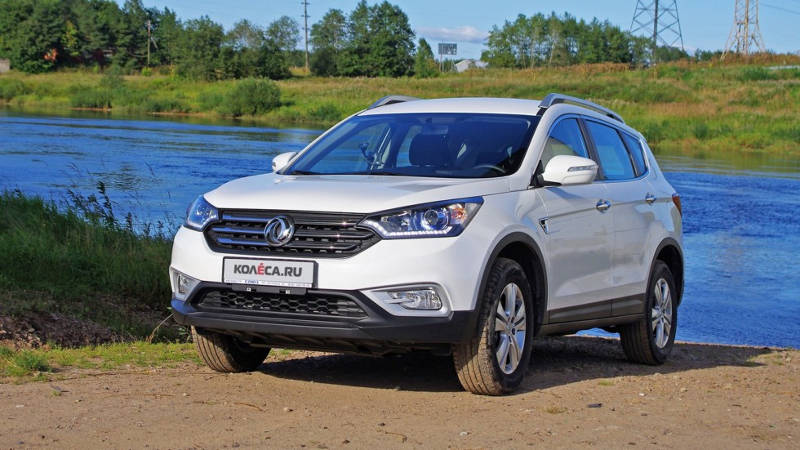 Тест-драйв Dongfeng AX7 2,0 AT