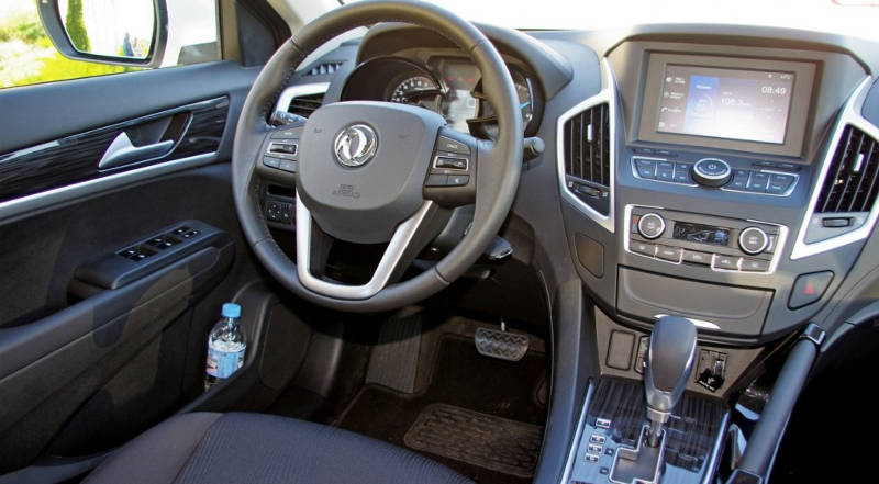 Тест-драйв Dongfeng AX7 2,0 AT