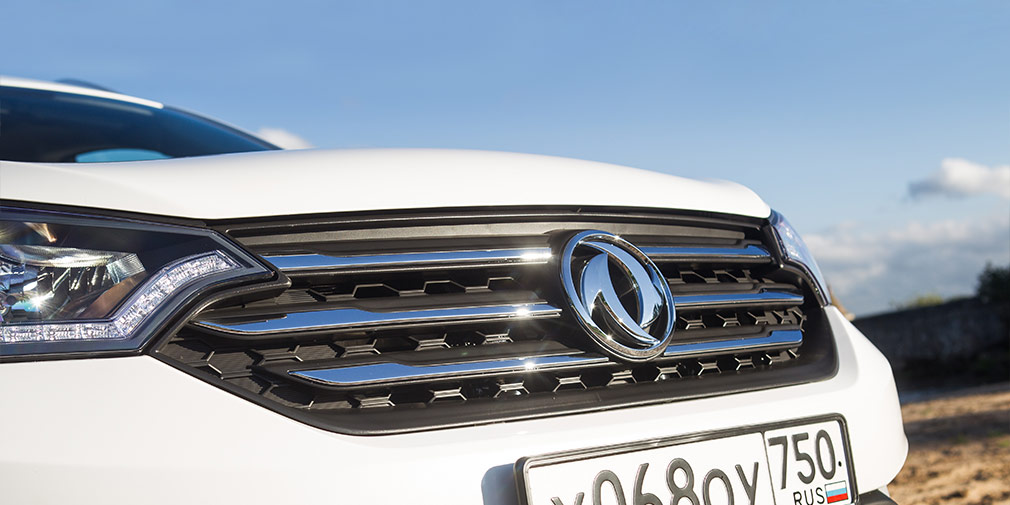 Восточный, порывистый. Тест-драйв Dongfeng AX7