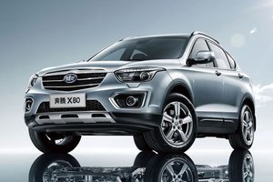 Первый тест кроссовера DFM AX7. Китайский акселерат
