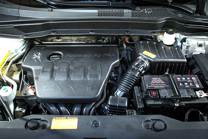 Dongfeng DFM AX7: Большой и белый