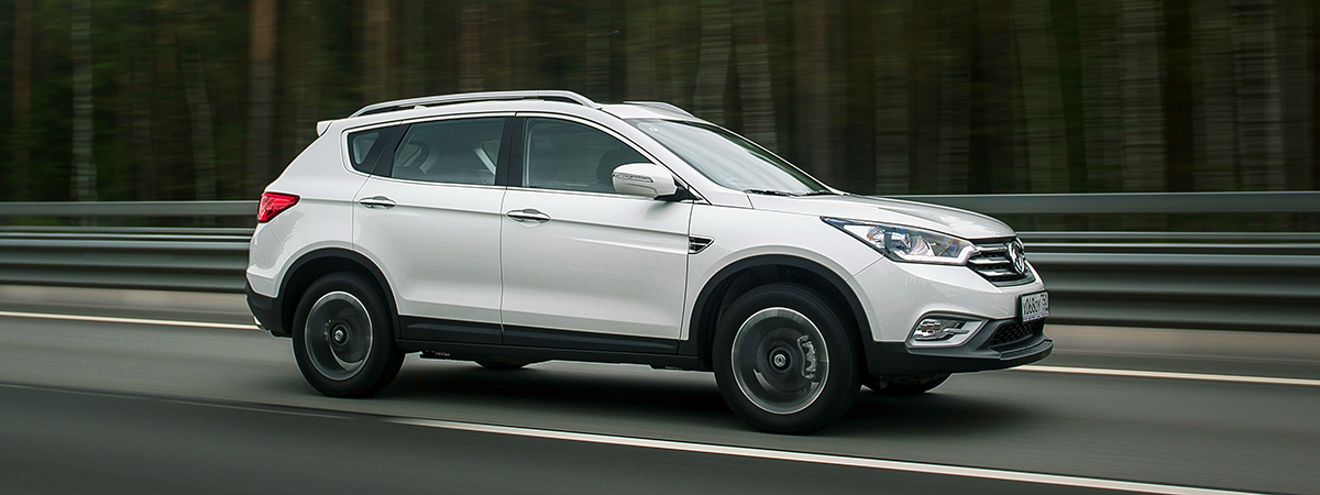 Dongfeng DFM AX7: Большой и белый
