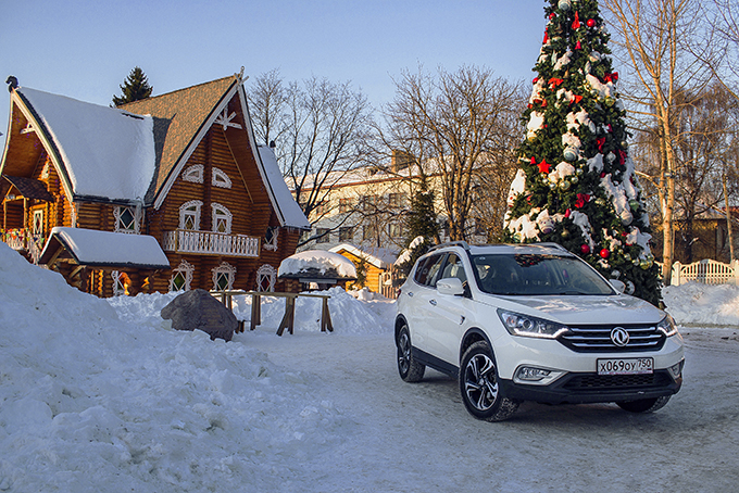 Dongfeng DFM AX7: Большой и белый