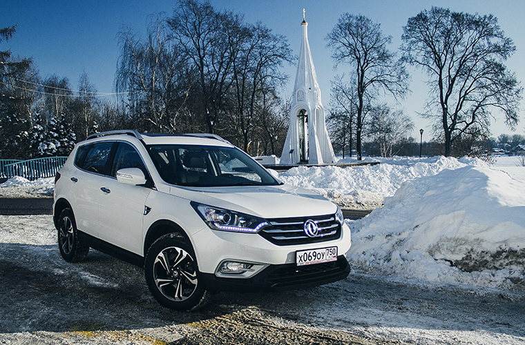 Dongfeng DFM AX7: Большой и белый
