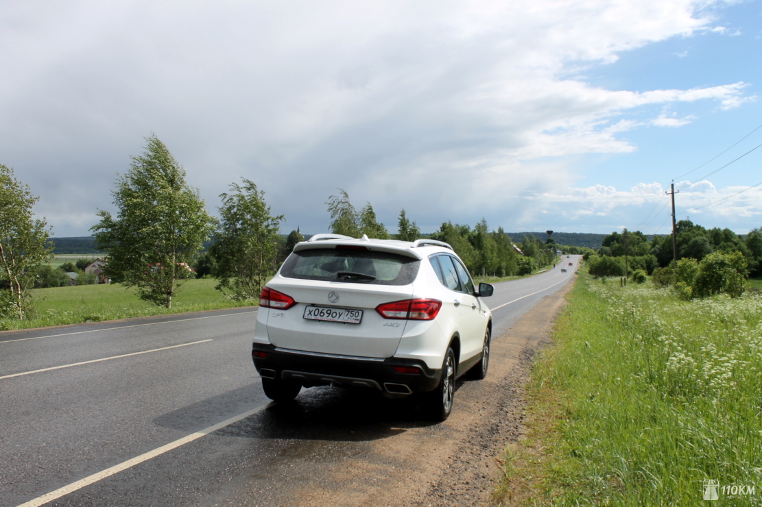 Тест-драйв DFM AX7