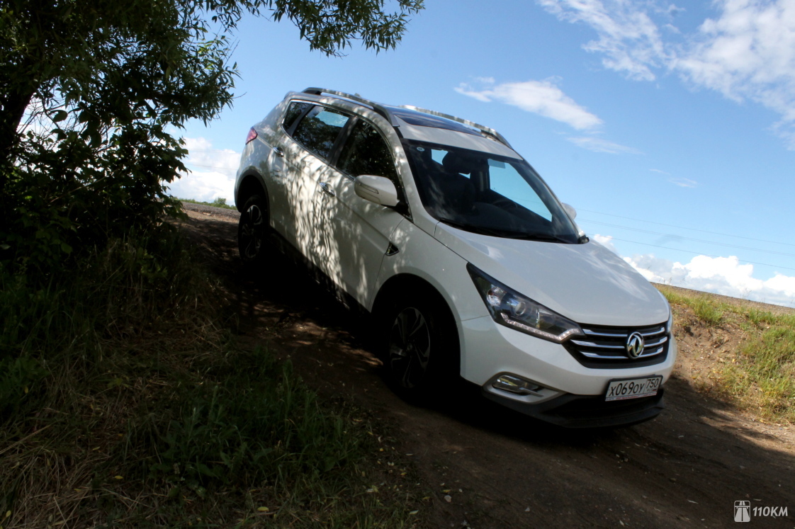 Тест-драйв DFM AX7